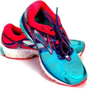 Brooks Women's Ravenna 6 Athletic Running Shoes